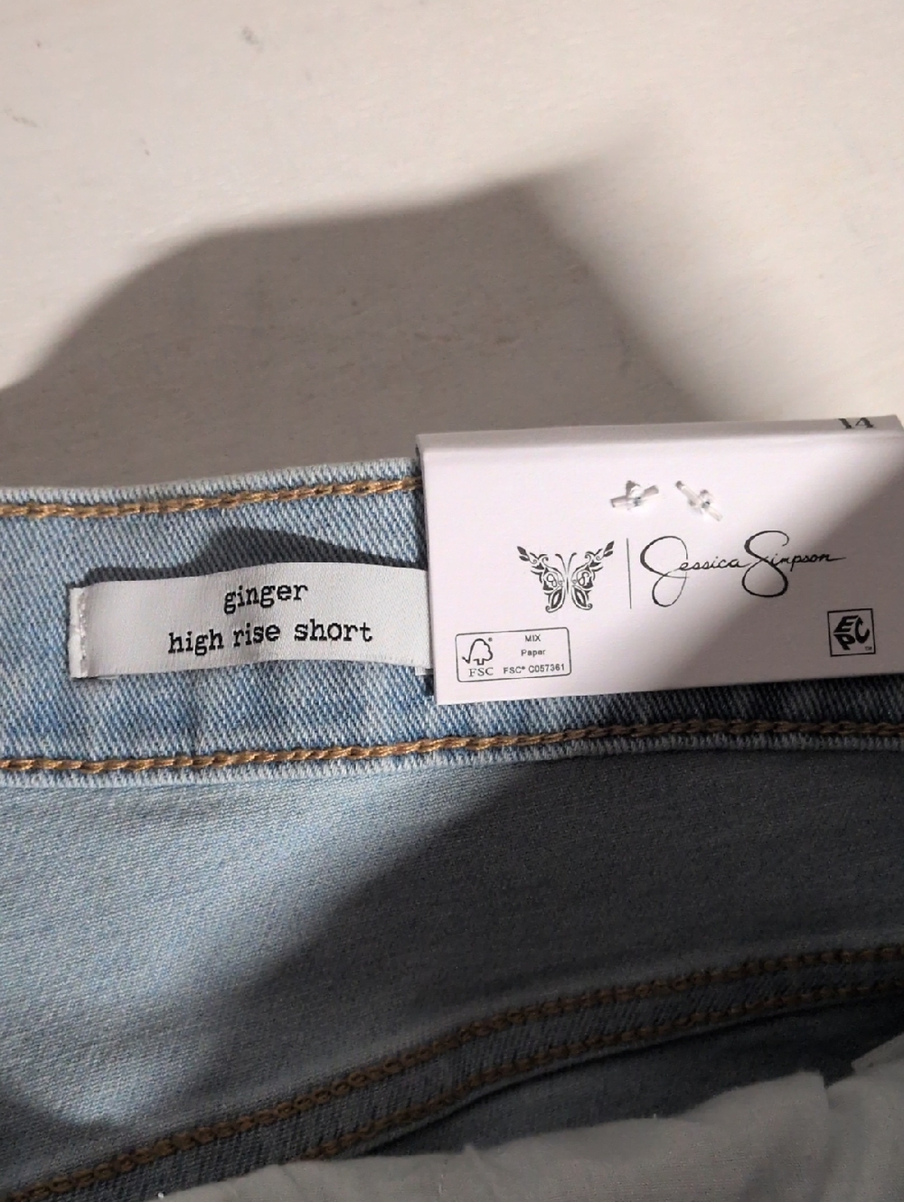 Jessica Simpson Light Wash High Rise Cutoff Jean Short Sz 14 NWT, Rodeo Style - Picture 8 of 9